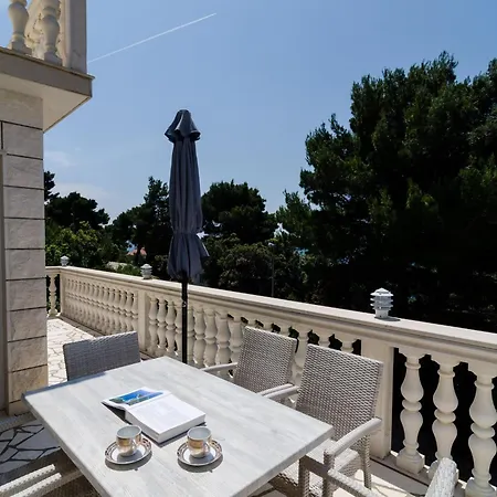 Apartamento Dinga -borak - Comfort Two Bedroom With Balcony No 6
